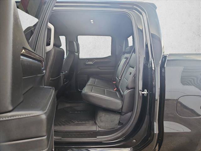Used 2024 Chevrolet Silverado 1500 LT Trail Boss w/ LT Trail Boss Premium Package AWD/4WD image 19