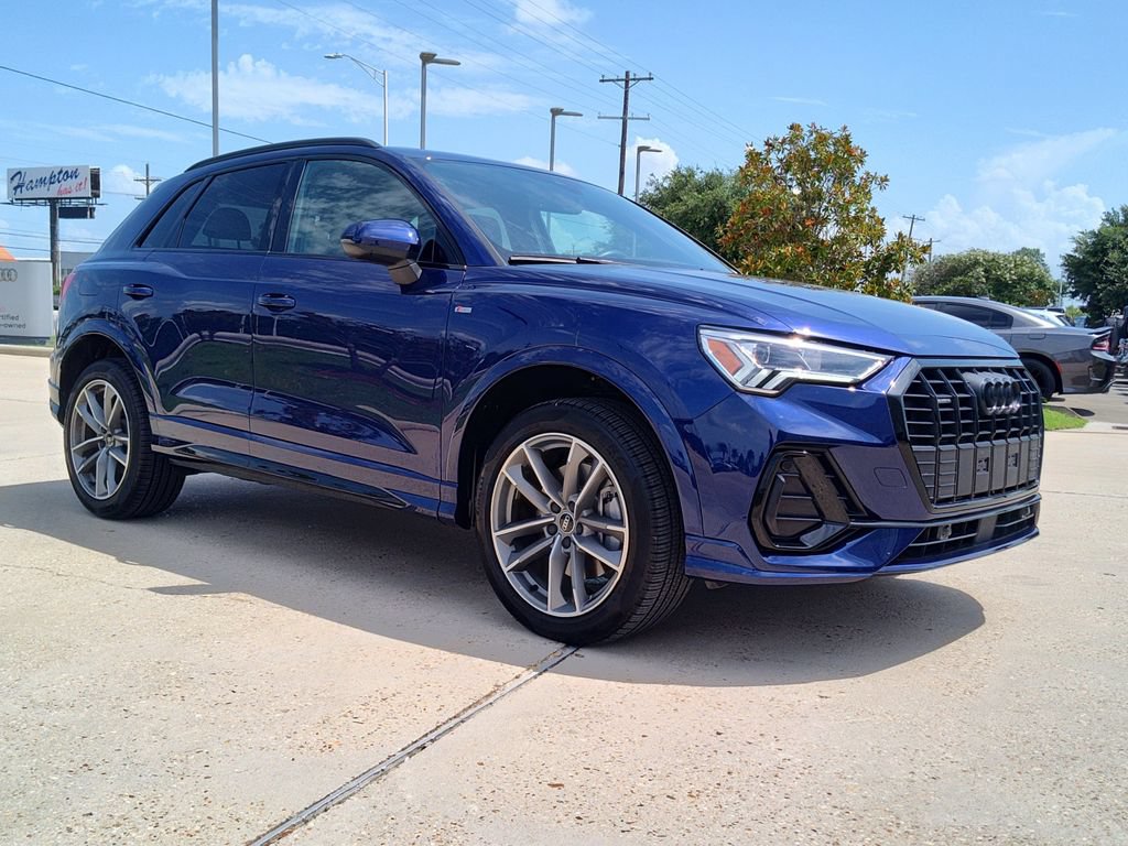 Certified 2025 Audi Q3 2.0T Premium w/ Convenience Package AWD/4WD image 16