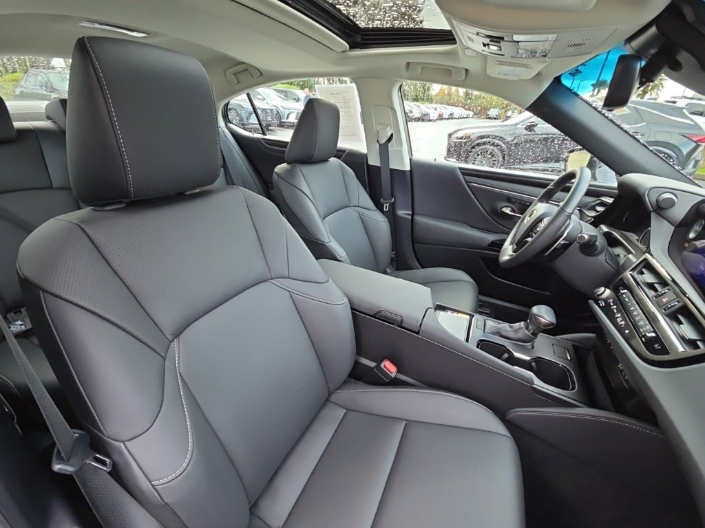 Certified 2024 Lexus ES 350 w/ Premium Package image 21