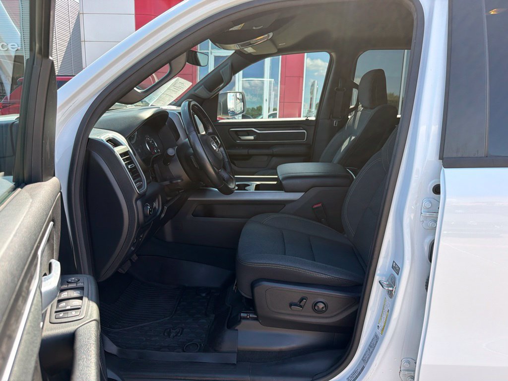 Used 2022 RAM 1500 Big Horn AWD/4WD image 14