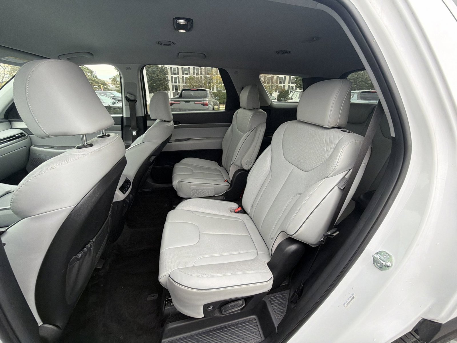 Used 2025 Hyundai Palisade SEL AWD/4WD image 25