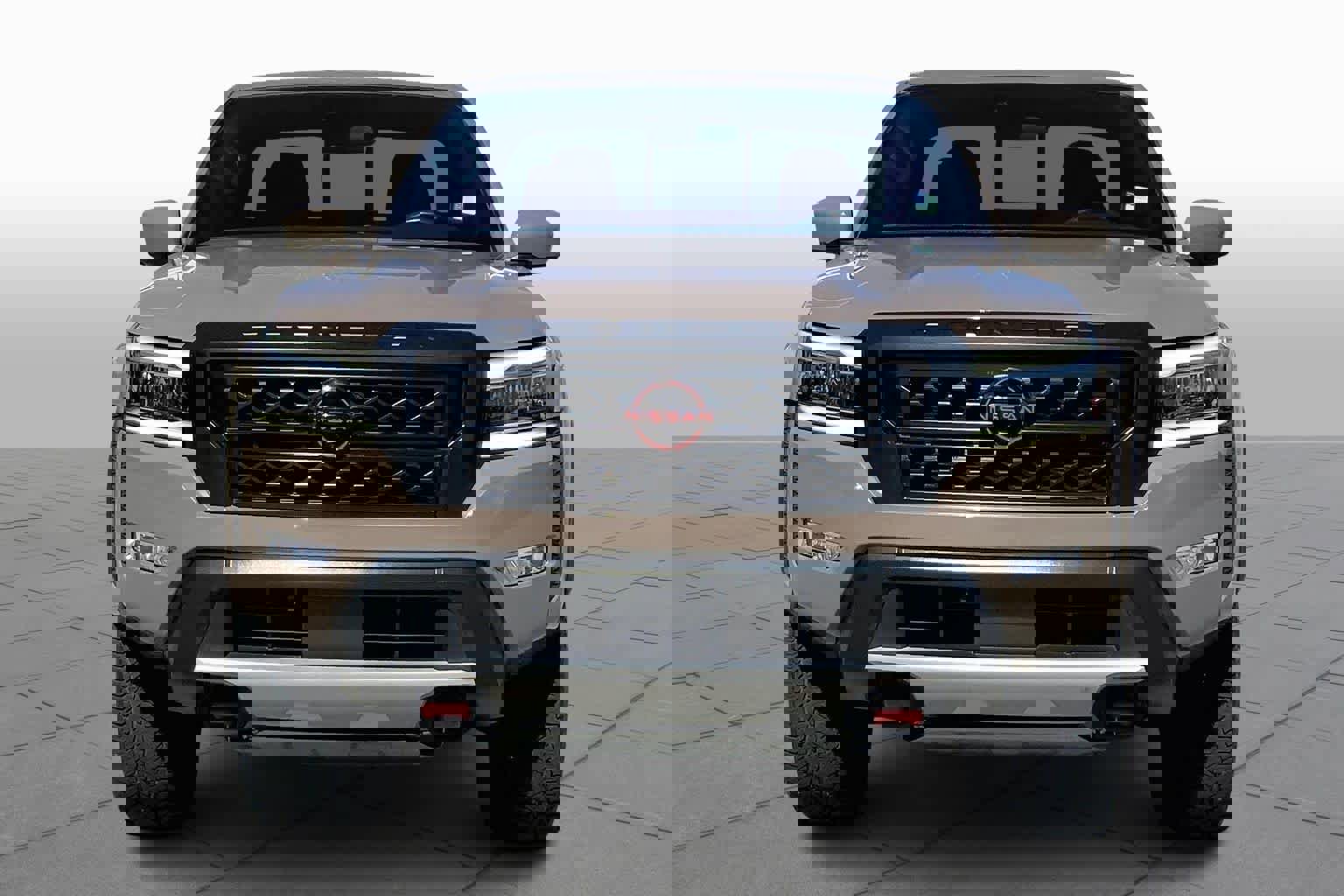 Used 2023 Nissan Frontier PRO-4X w/ Pro Convenience Package image 3