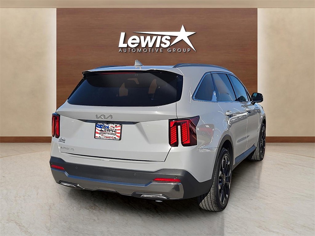 Used 2025 Kia Sorento SX image 4