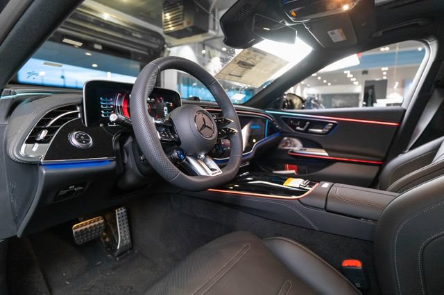 New 2026 Mercedes-Benz E 53 AMG e 4MATIC Sedan image 4