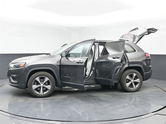 Used 2019 Jeep Cherokee Limited image 47