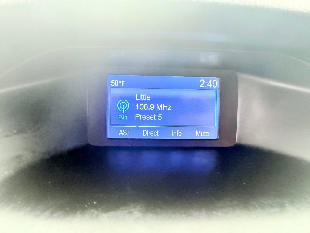 Used 2014 Ford Focus SE FWD image 15