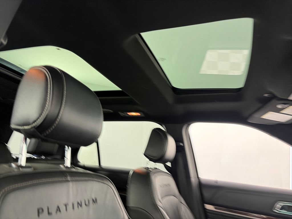 Used 2017 Ford Explorer Platinum AWD/4WD image 33