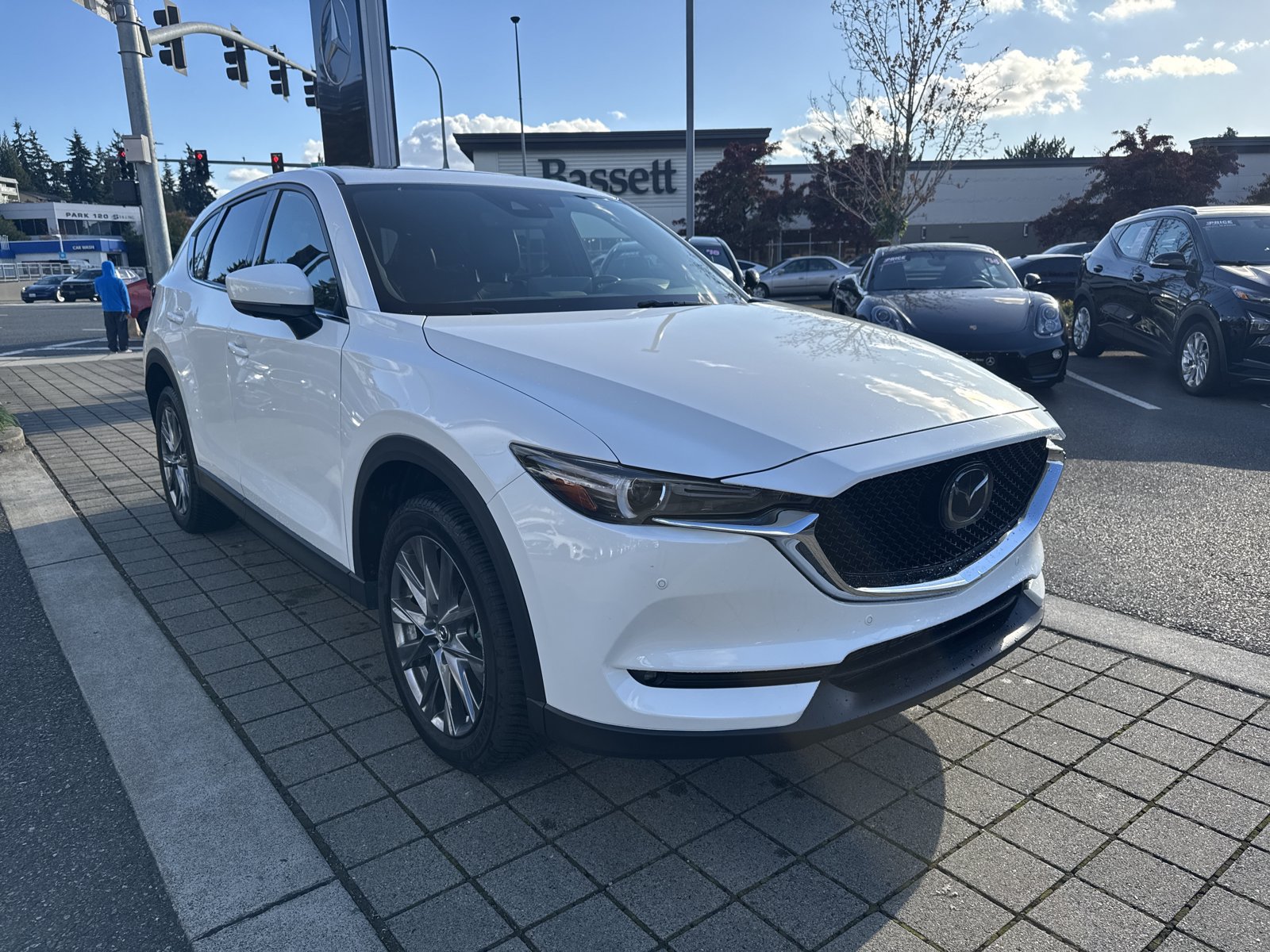 Used 2021 MAZDA CX-5 Signature AWD/4WD image 3