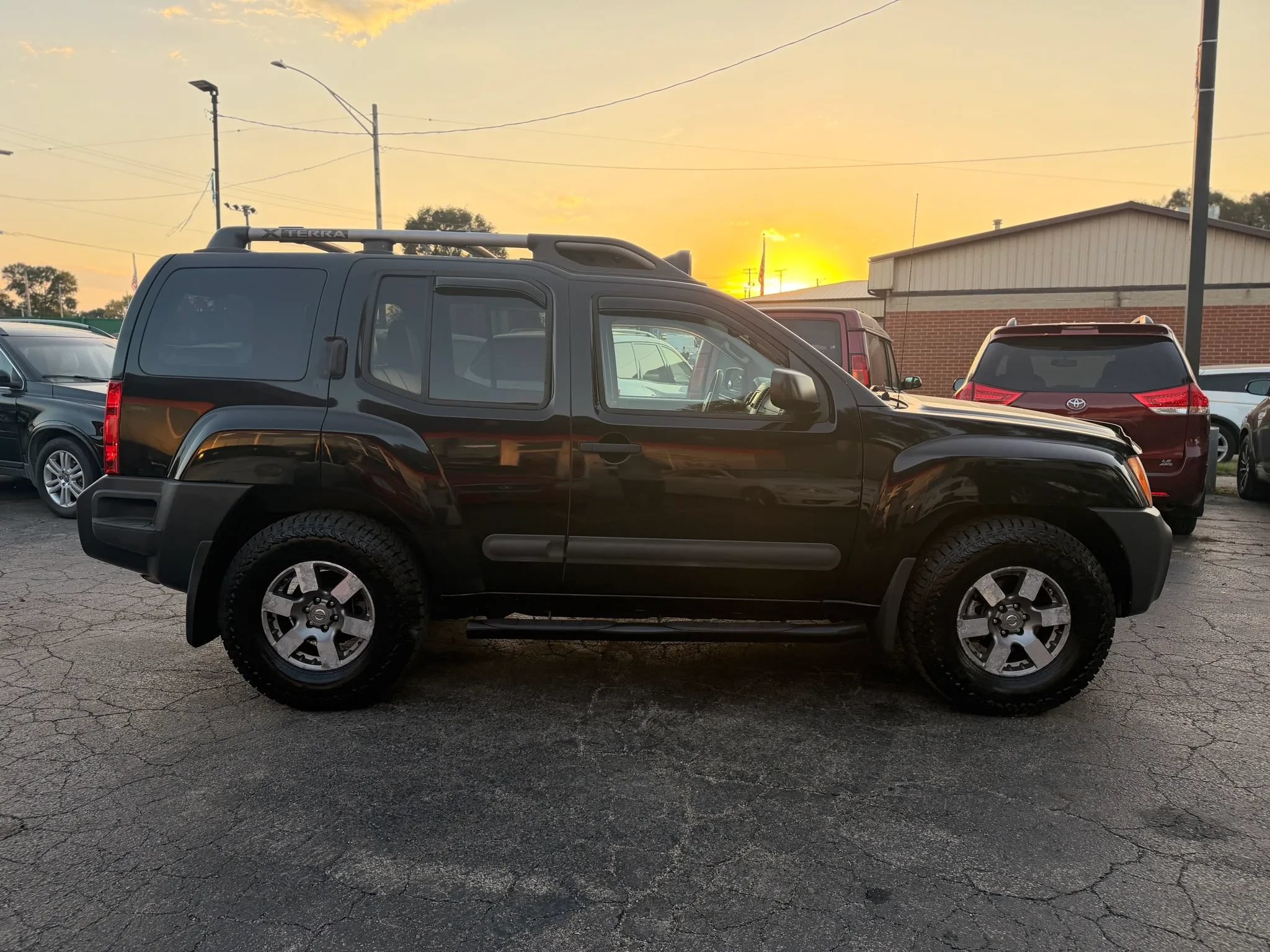 Used 2013 Nissan Xterra PRO-4X w/ Pro-4x Leather Pkg AWD/4WD image 18