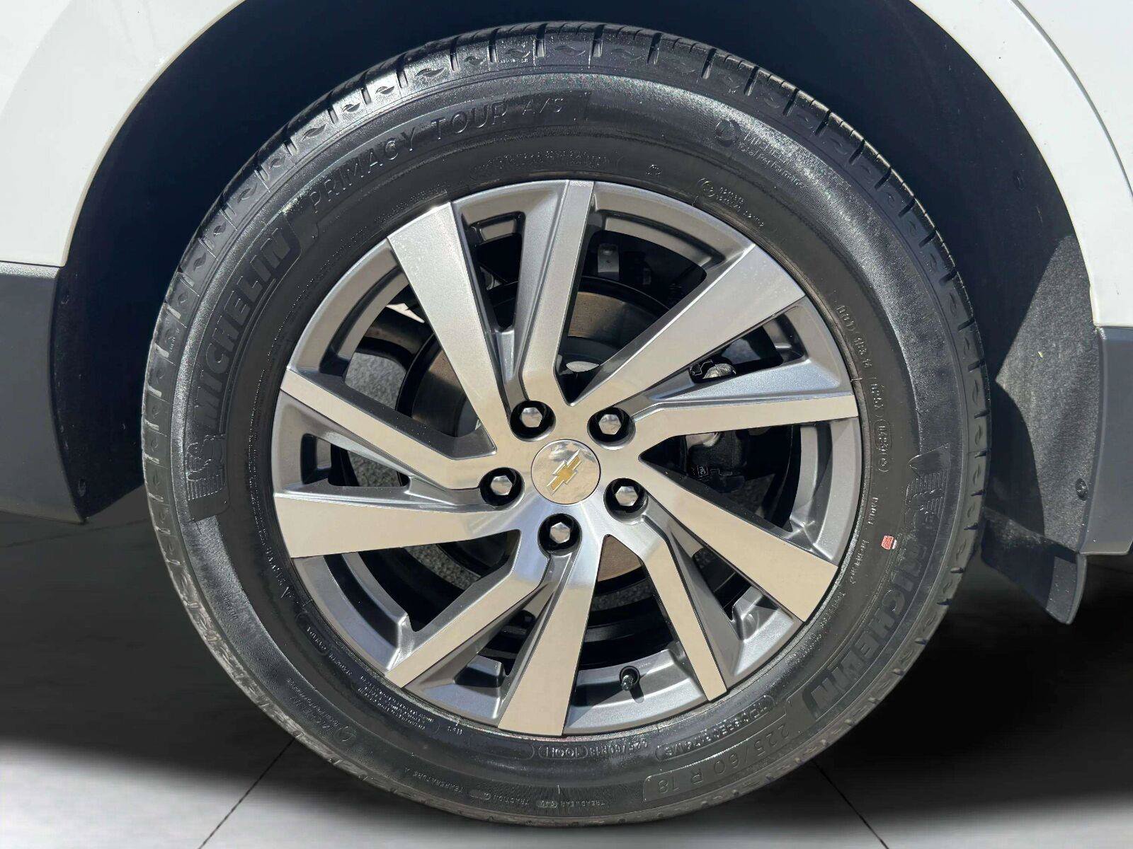 Used 2023 Chevrolet Equinox LT FWD image 48