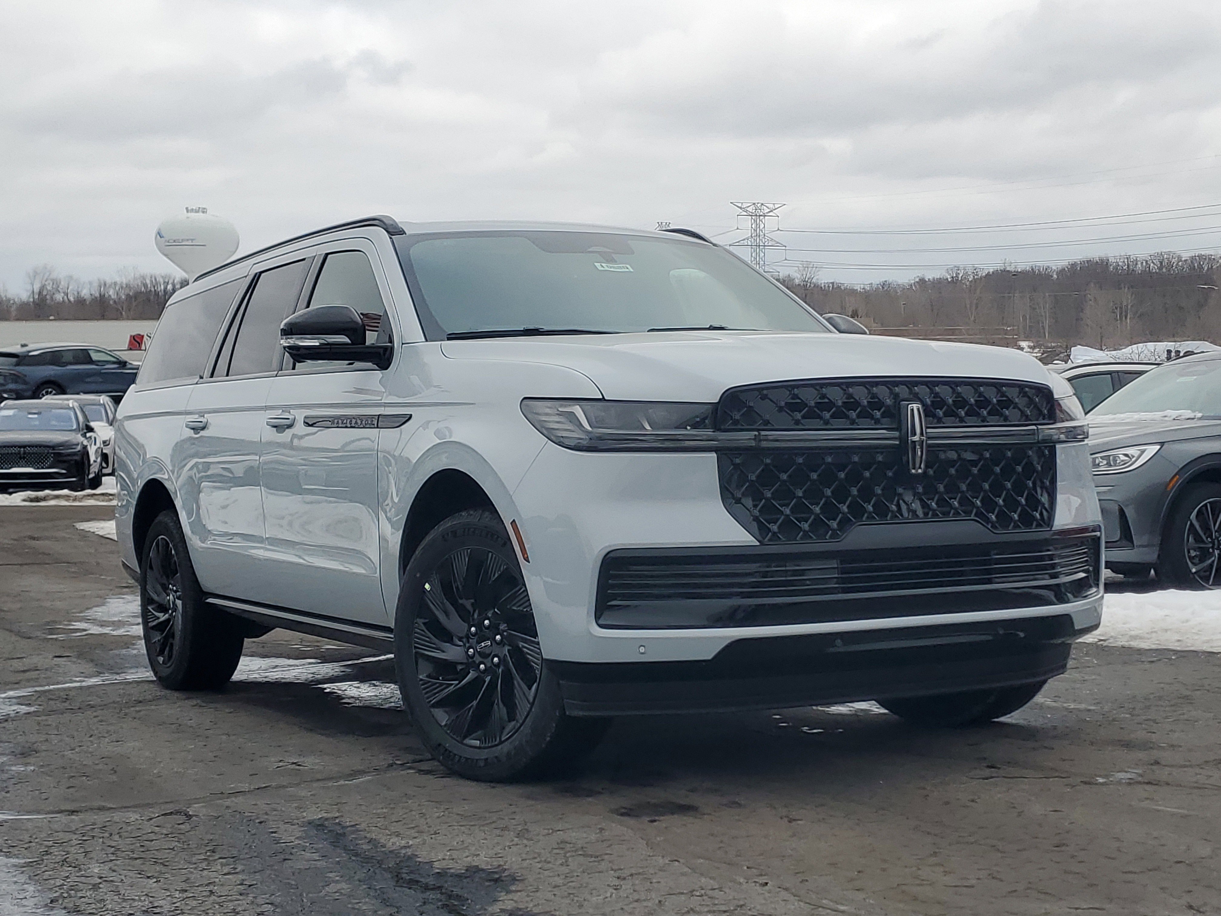 New 2026 Lincoln Navigator L Reserve w/ Jet Appearance Package 360° Tour