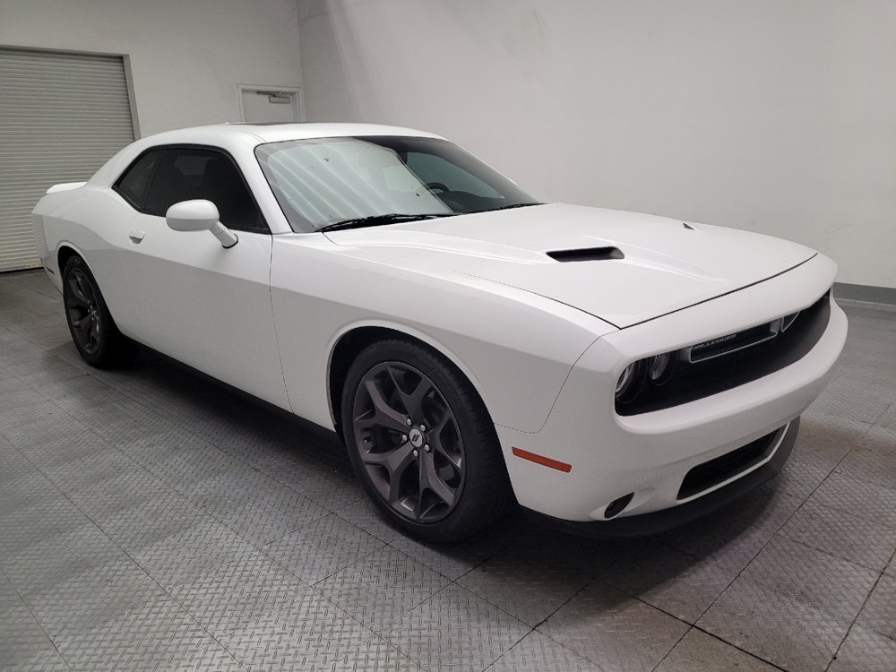 Used 2018 Dodge Challenger SXT Plus RWD image 13