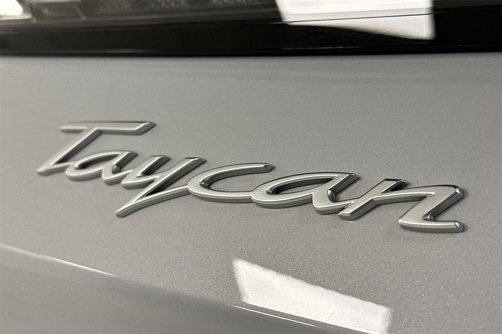 New 2025 Porsche Taycan image 26