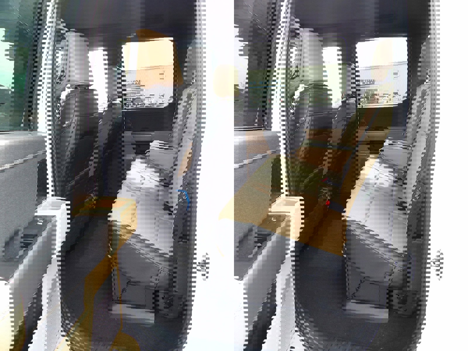 New 2025 Ford F250 Lariat w/ Chrome Package image 54