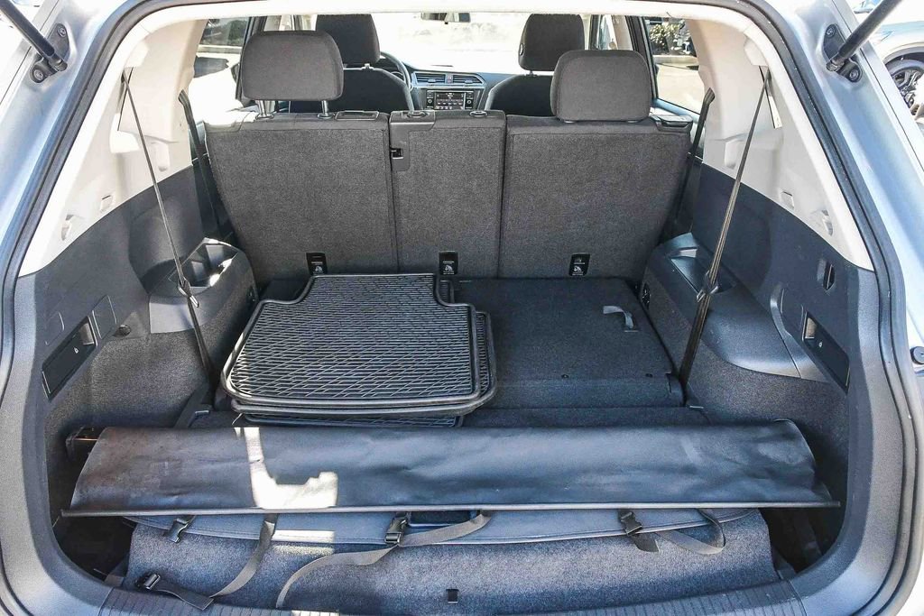 Used 2021 Volkswagen Tiguan S image 30