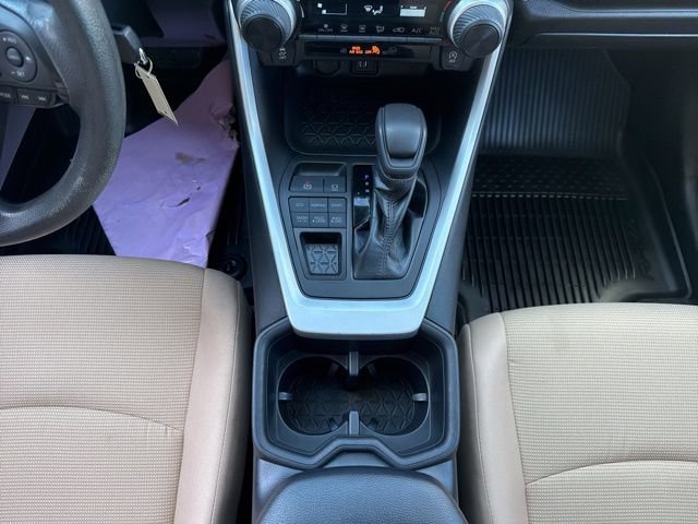 Used 2023 Toyota RAV4 LE image 22