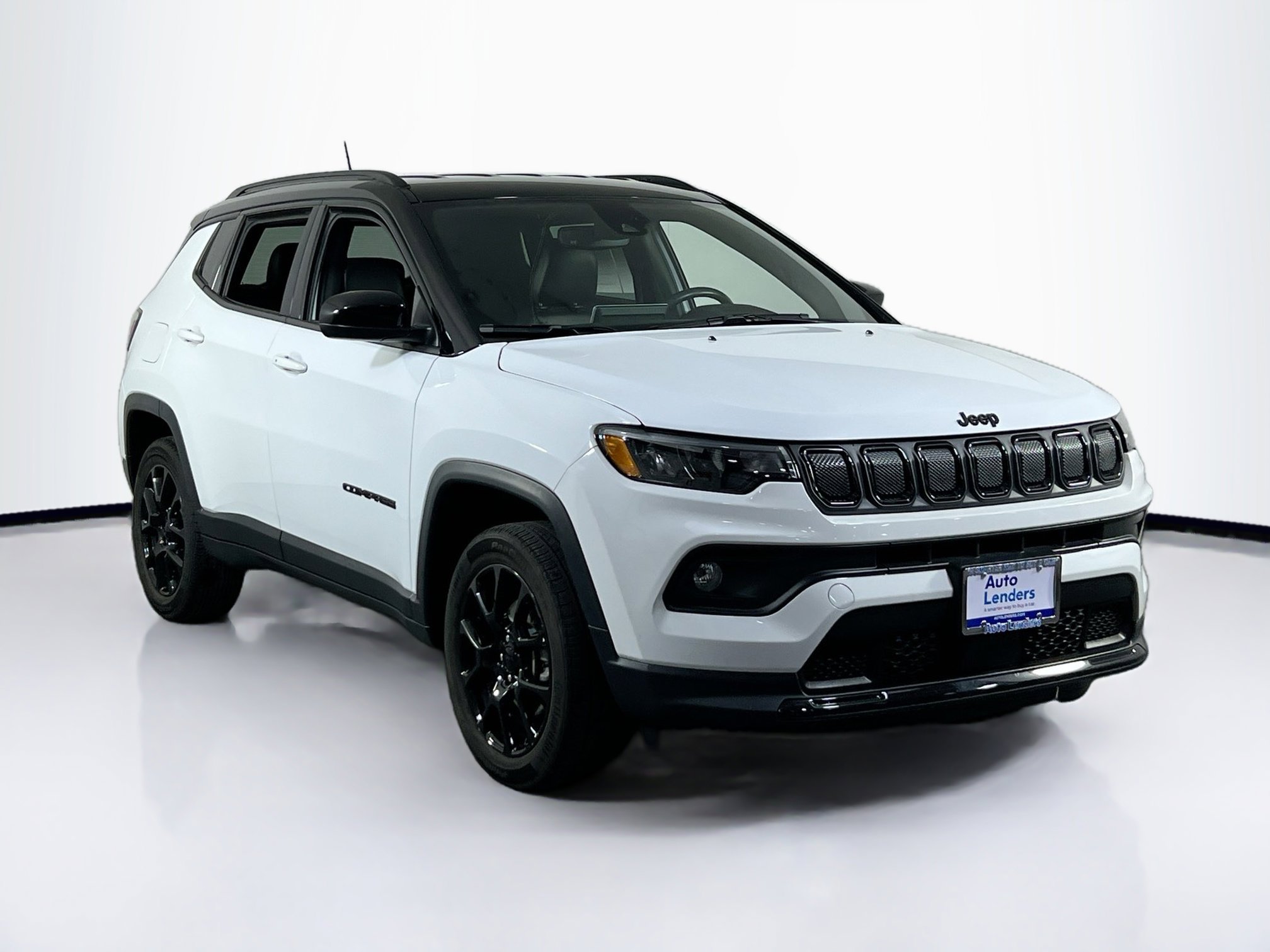 Used 2022 Jeep Compass Altitude w/ Convenience Group image 3