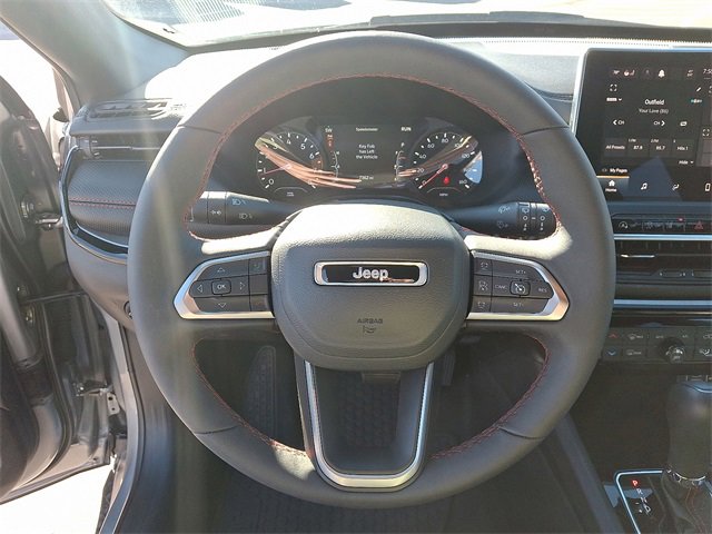 Used 2024 Jeep Compass Trailhawk w/ Trailhawk Convenience Group image 19