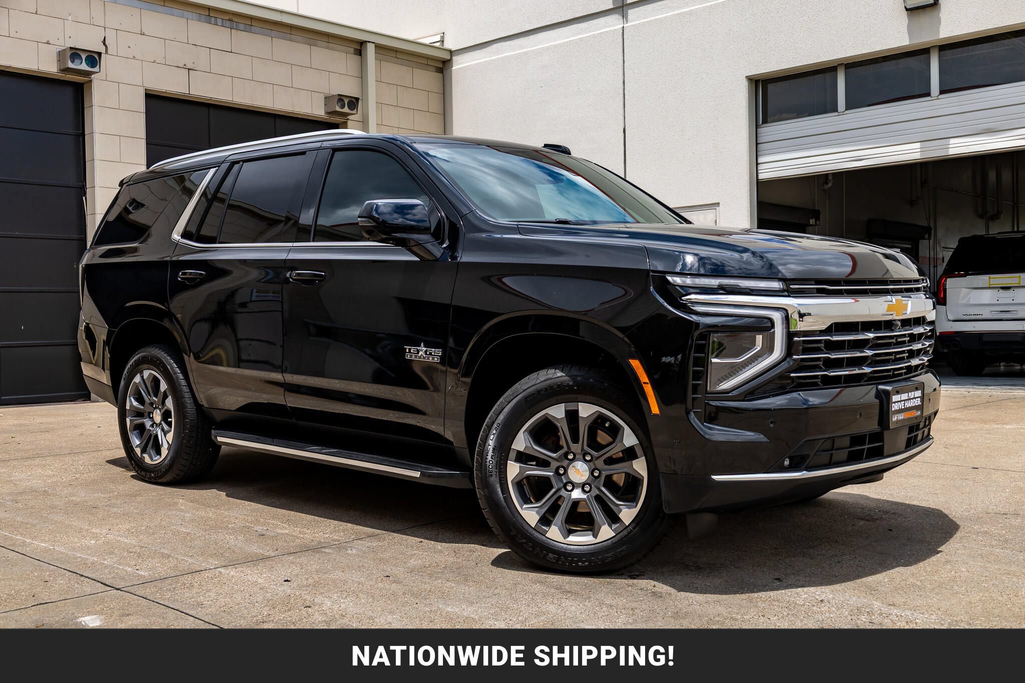 Used 2025 Chevrolet Tahoe LT w/ Comfort Package AWD/4WD image 1