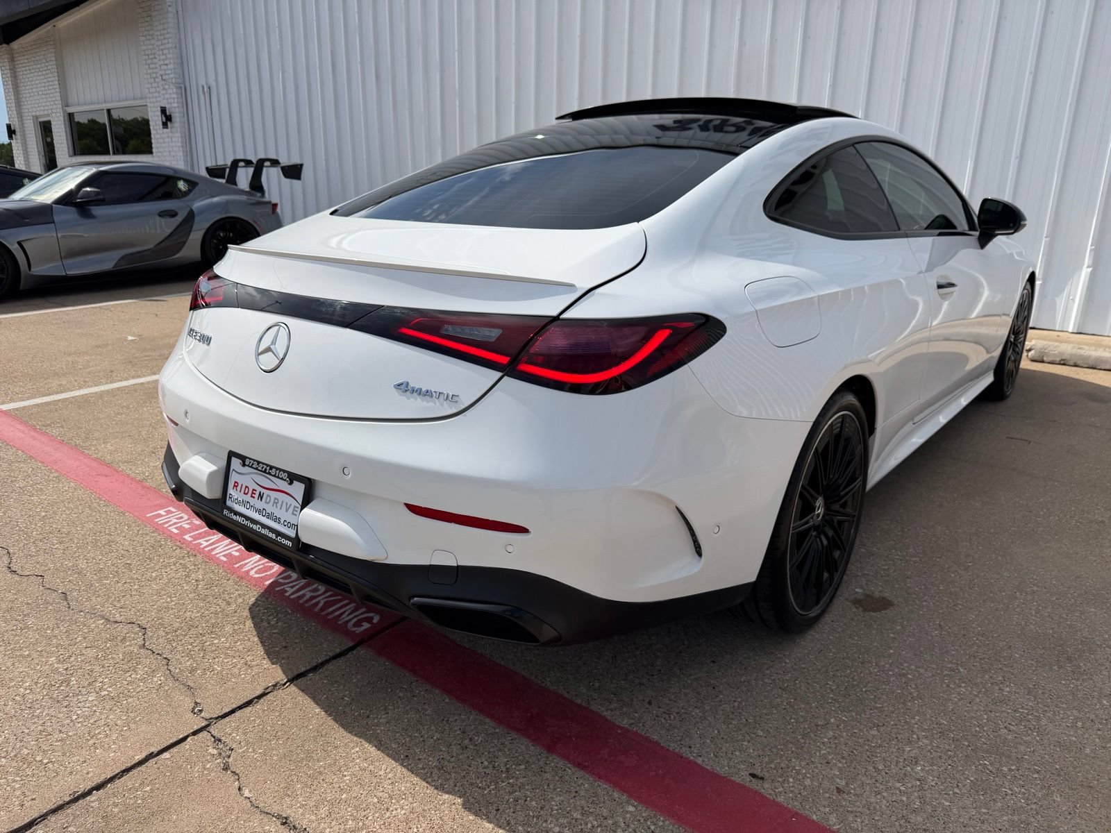 Used 2024 Mercedes-Benz CLE 300 4MATIC Coupe image 6