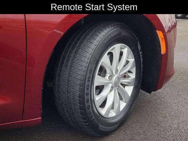 Used 2018 Chrysler Pacifica Touring Plus image 17