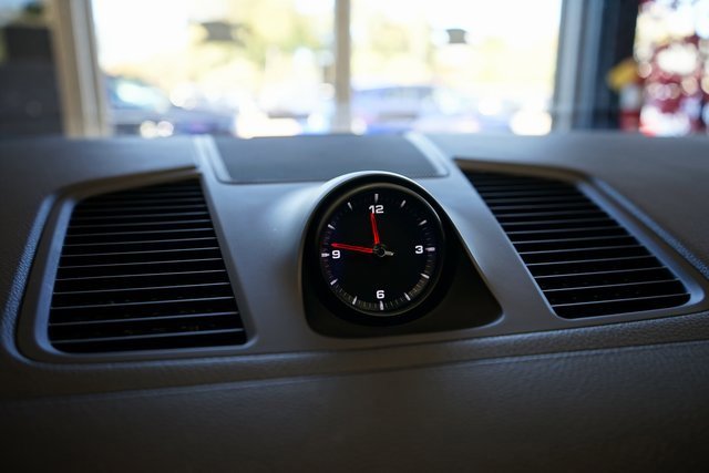 Used 2020 Porsche Cayenne image 36