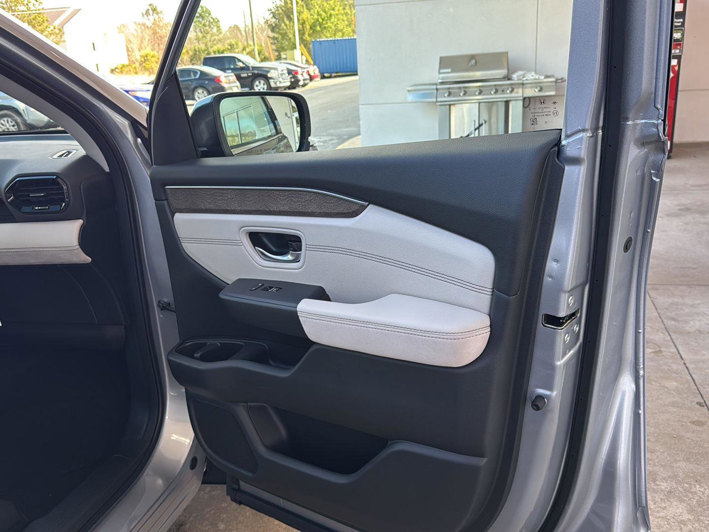 New 2026 Honda Pilot Elite image 12