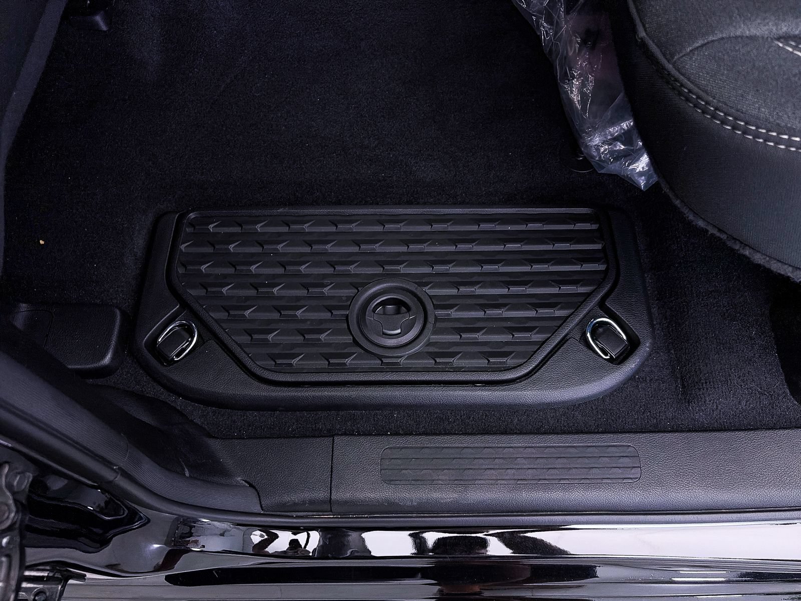 Used 2025 RAM 1500 Tradesman AWD/4WD image 7