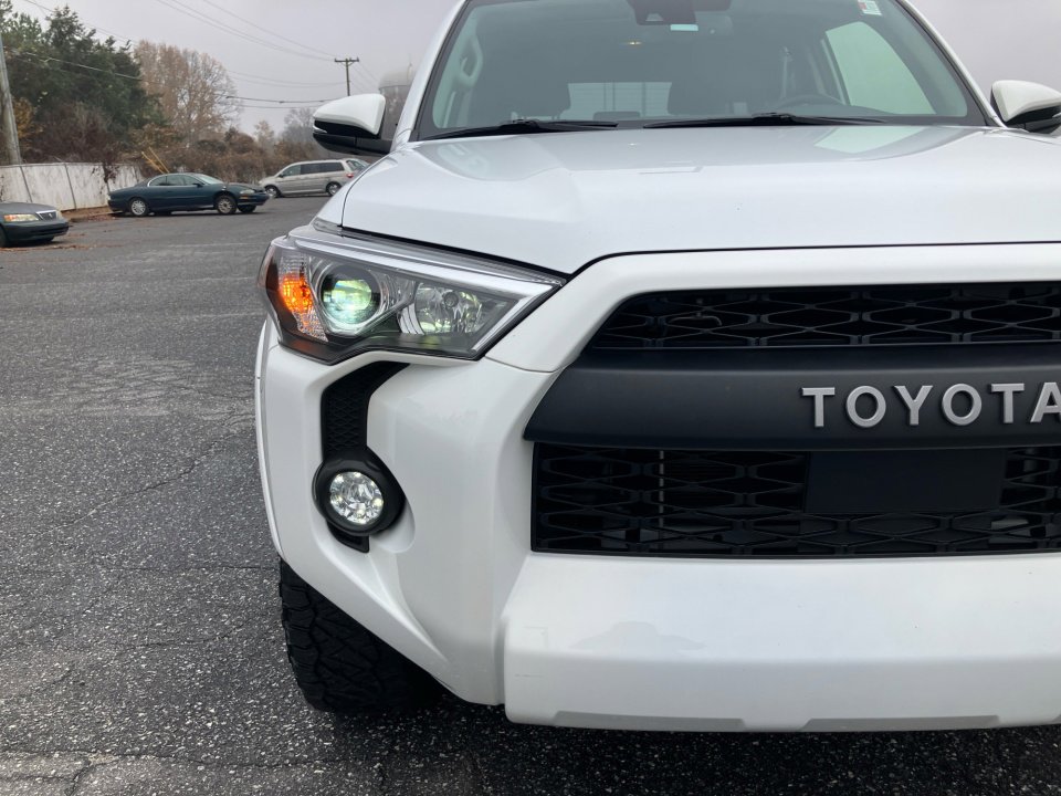 Used 2024 Toyota 4Runner SR5 Premium image 28