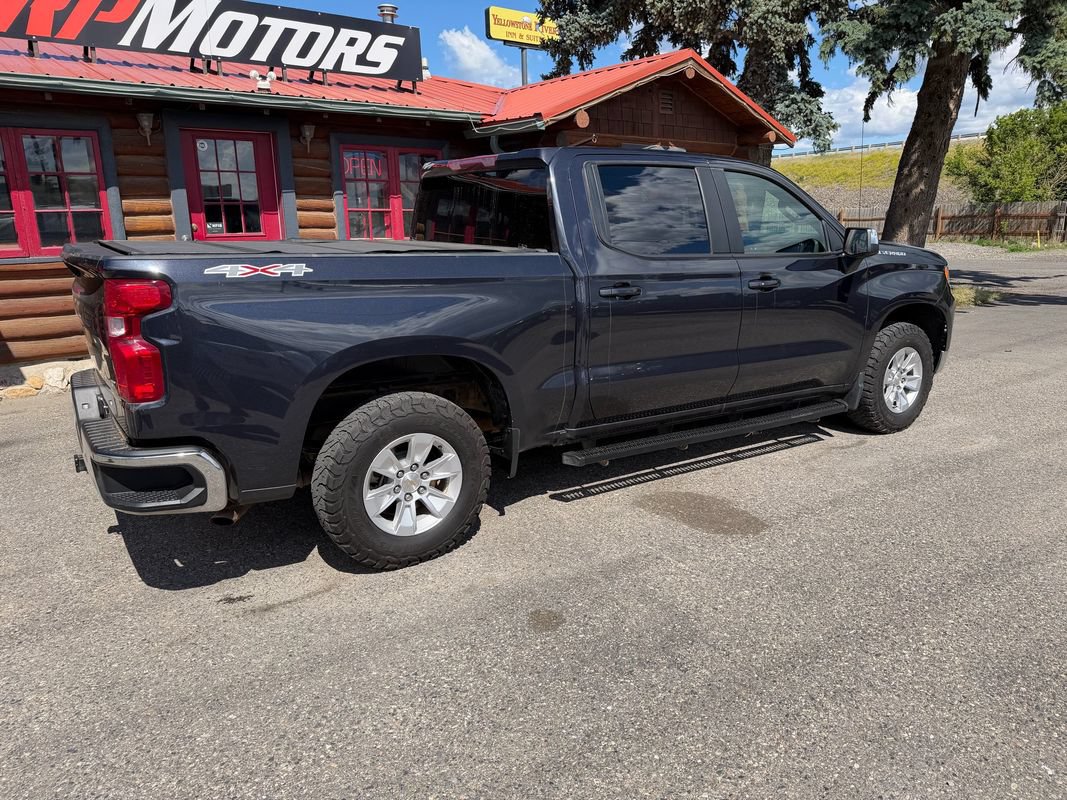 Used 2023 Chevrolet Silverado 1500 LT AWD/4WD image 25