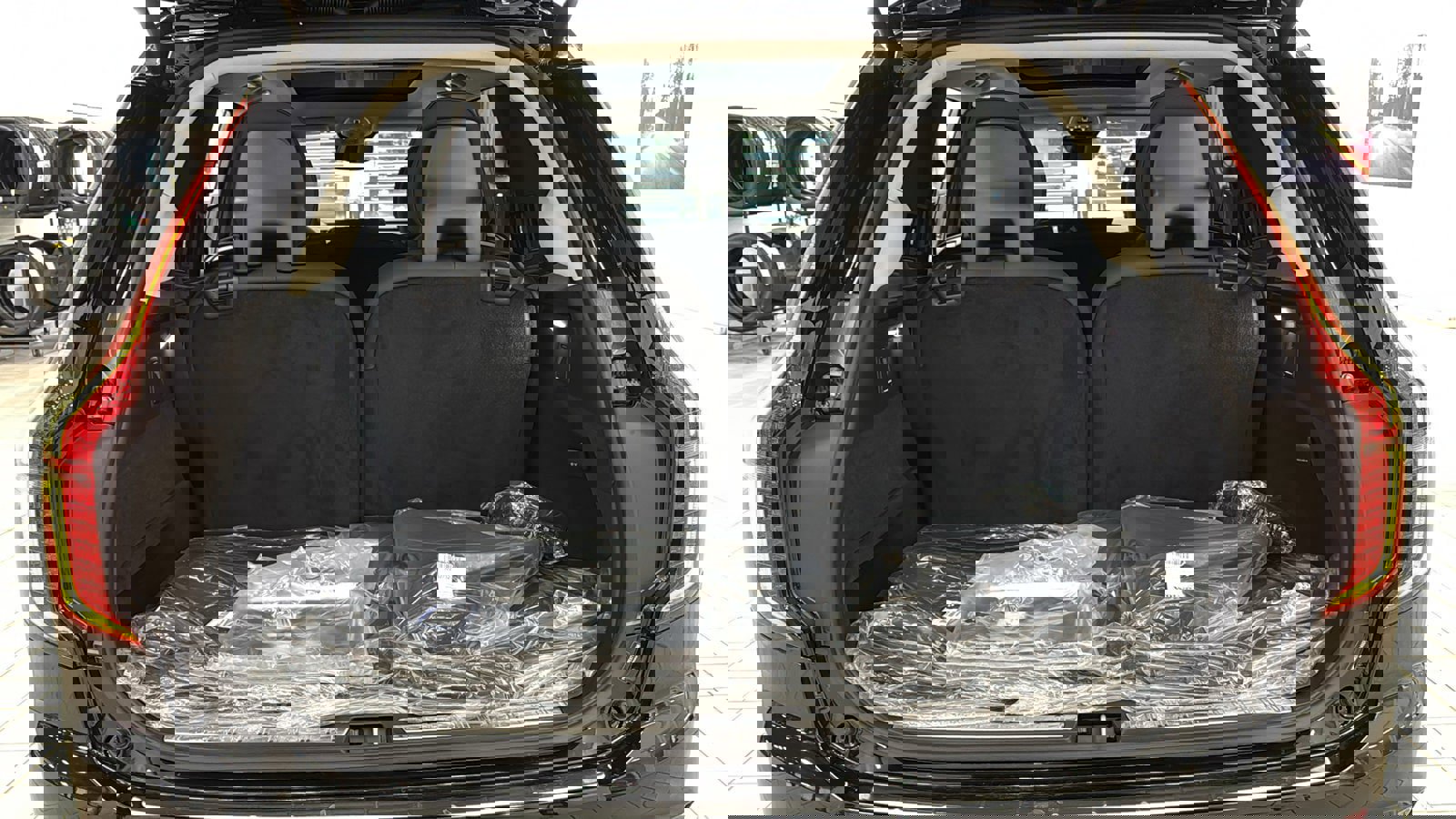 New 2026 Volvo XC90 B6 Plus w/ Protection Package Premier image 30