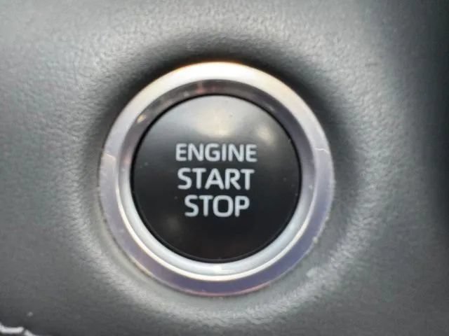 Used 2024 Toyota Highlander XSE AWD/4WD image 25