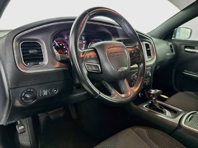 Used 2020 Dodge Charger SXT RWD image 20