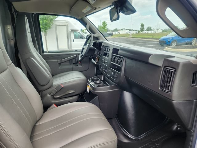 New 2024 Chevrolet Express 3500 w/ Power Convenience Package RWD image 16