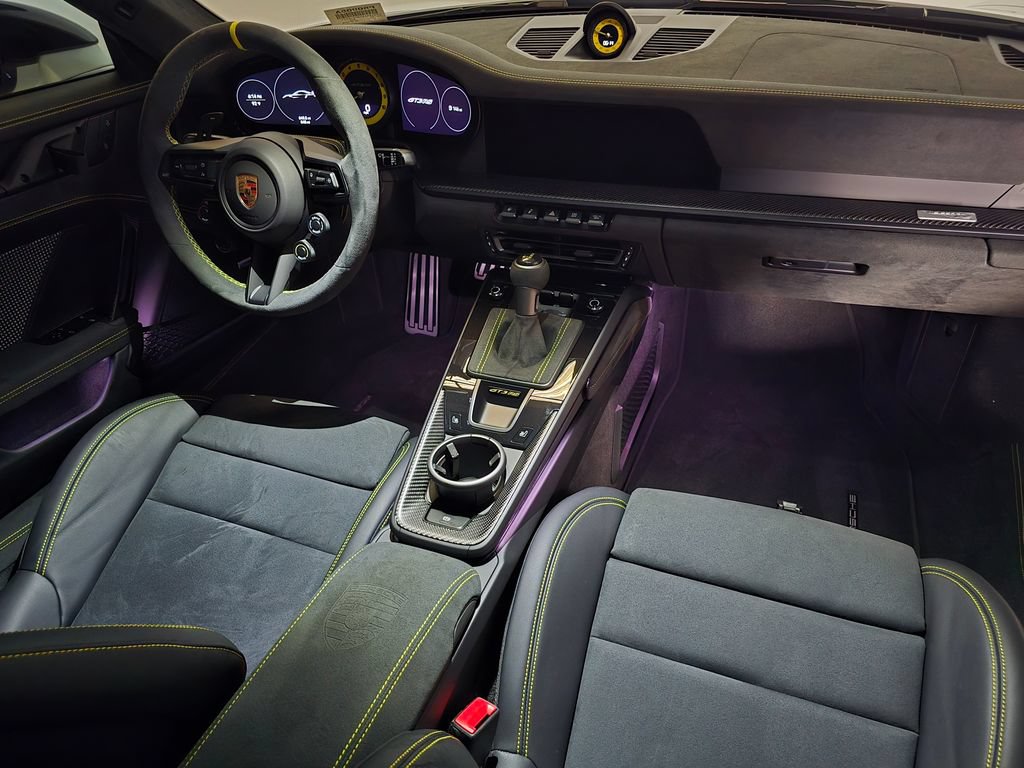 Certified 2025 Porsche 911 GT3 RS RWD image 23
