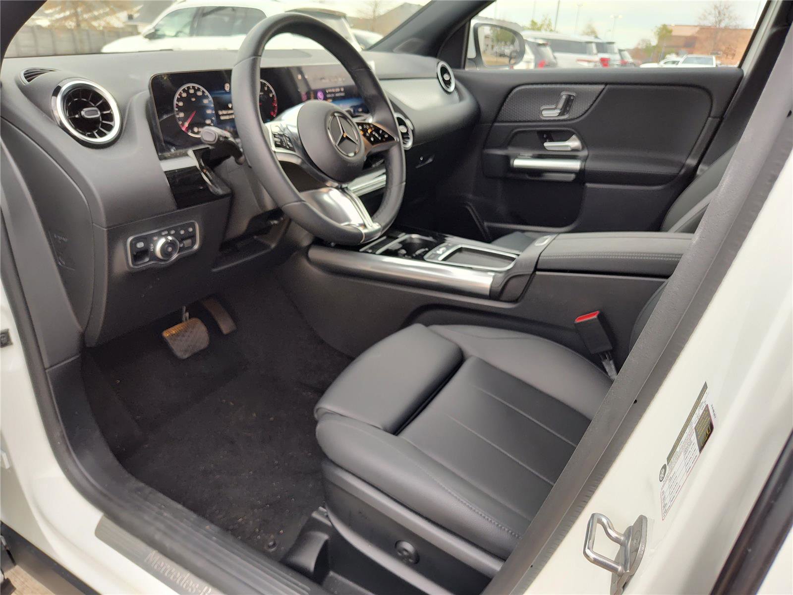 New 2026 Mercedes-Benz GLA 250 image 2