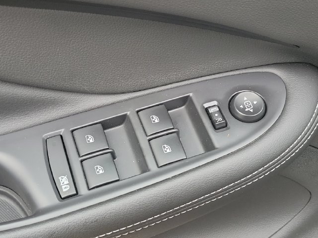 Used 2020 Buick Envision Essence FWD image 23