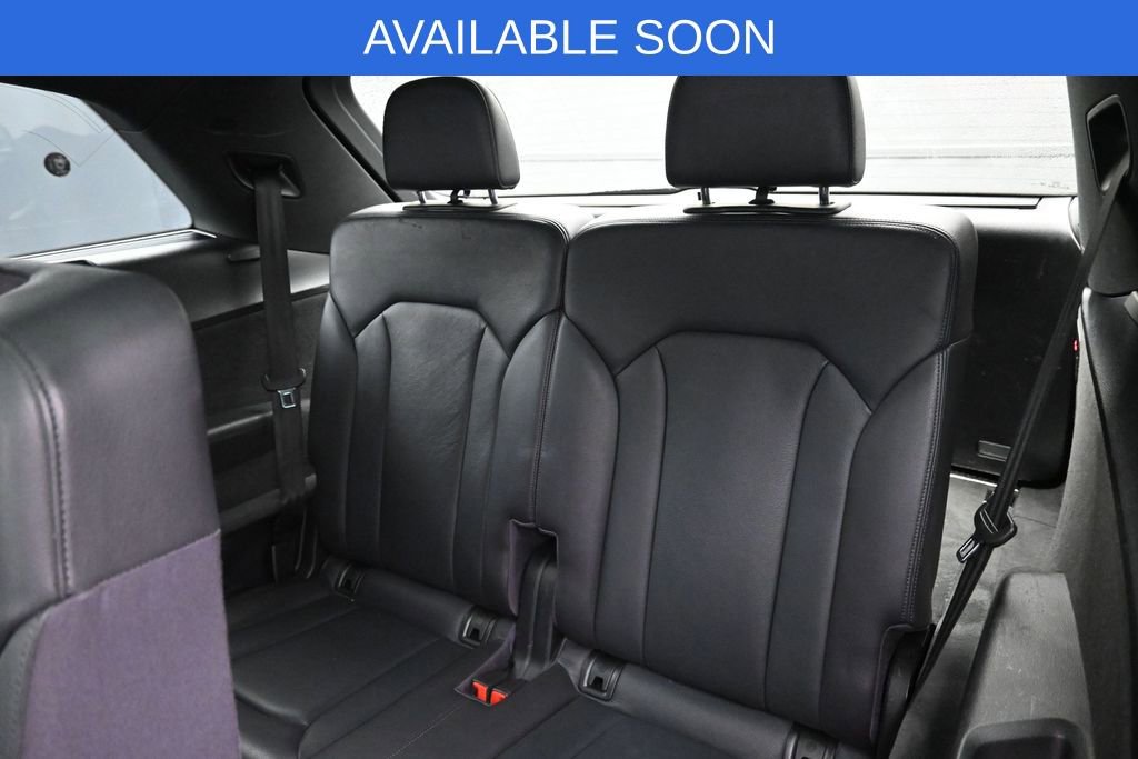 Used 2017 Audi Q7 3.0T Premium Plus w/ Premium Plus Package AWD/4WD image 32