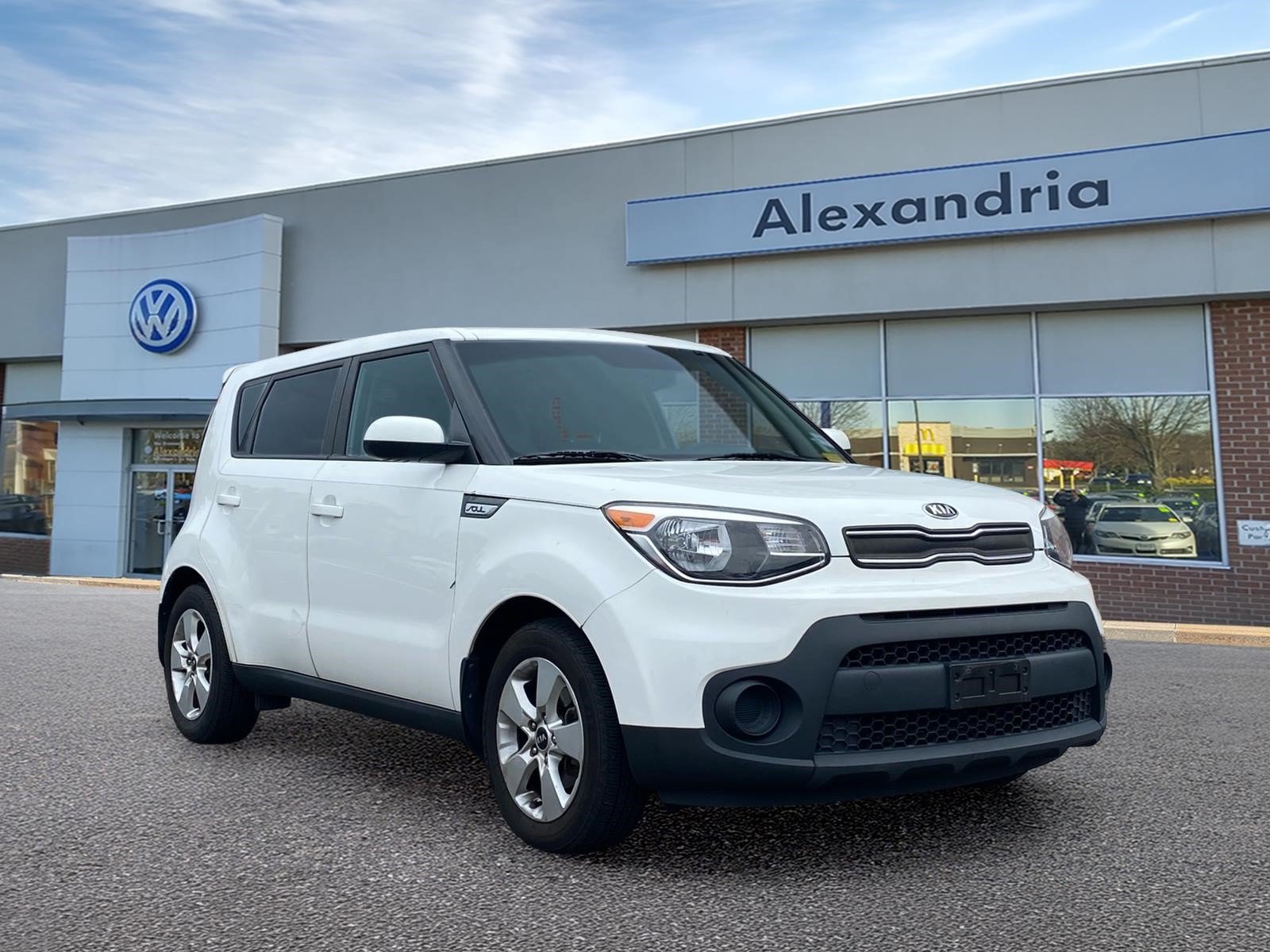 Used 2017 Kia Soul FWD image 1