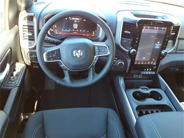 New 2026 RAM 1500 4x4 Crew Cab image 9
