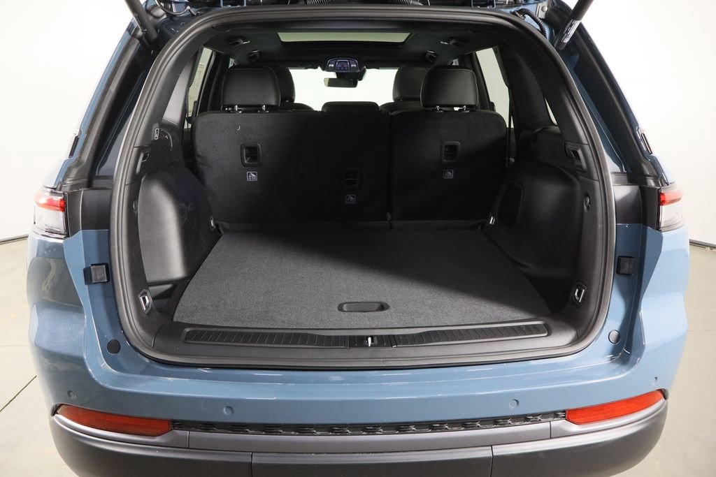 New 2026 Jeep Grand Cherokee Limited image 18