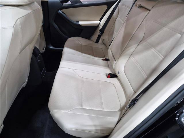 Used 2018 Volkswagen Jetta Wolfsburg Edition FWD image 18