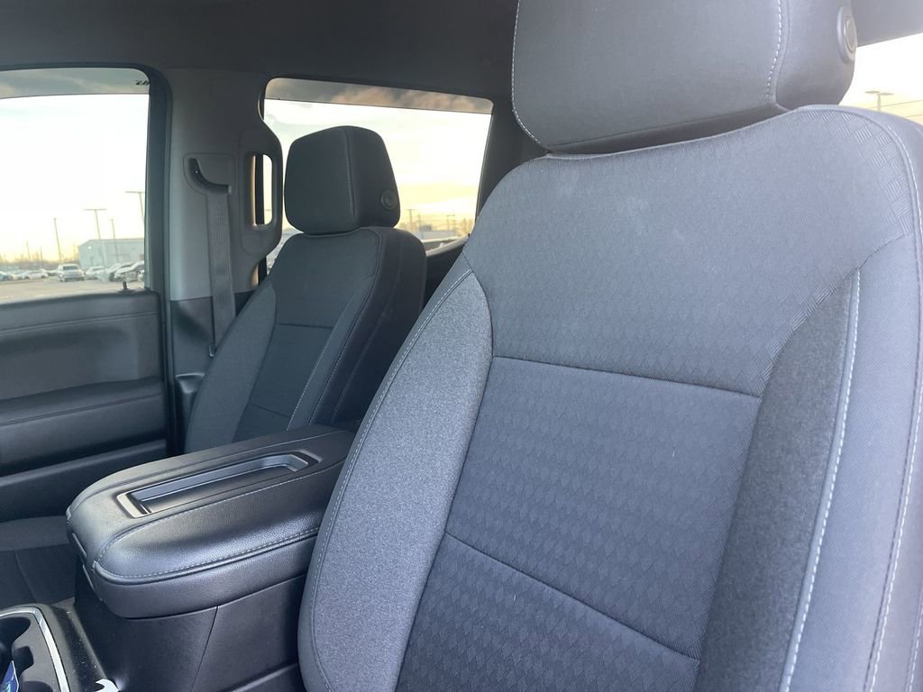 Used 2021 Chevrolet Silverado 1500 LT Trail Boss image 8