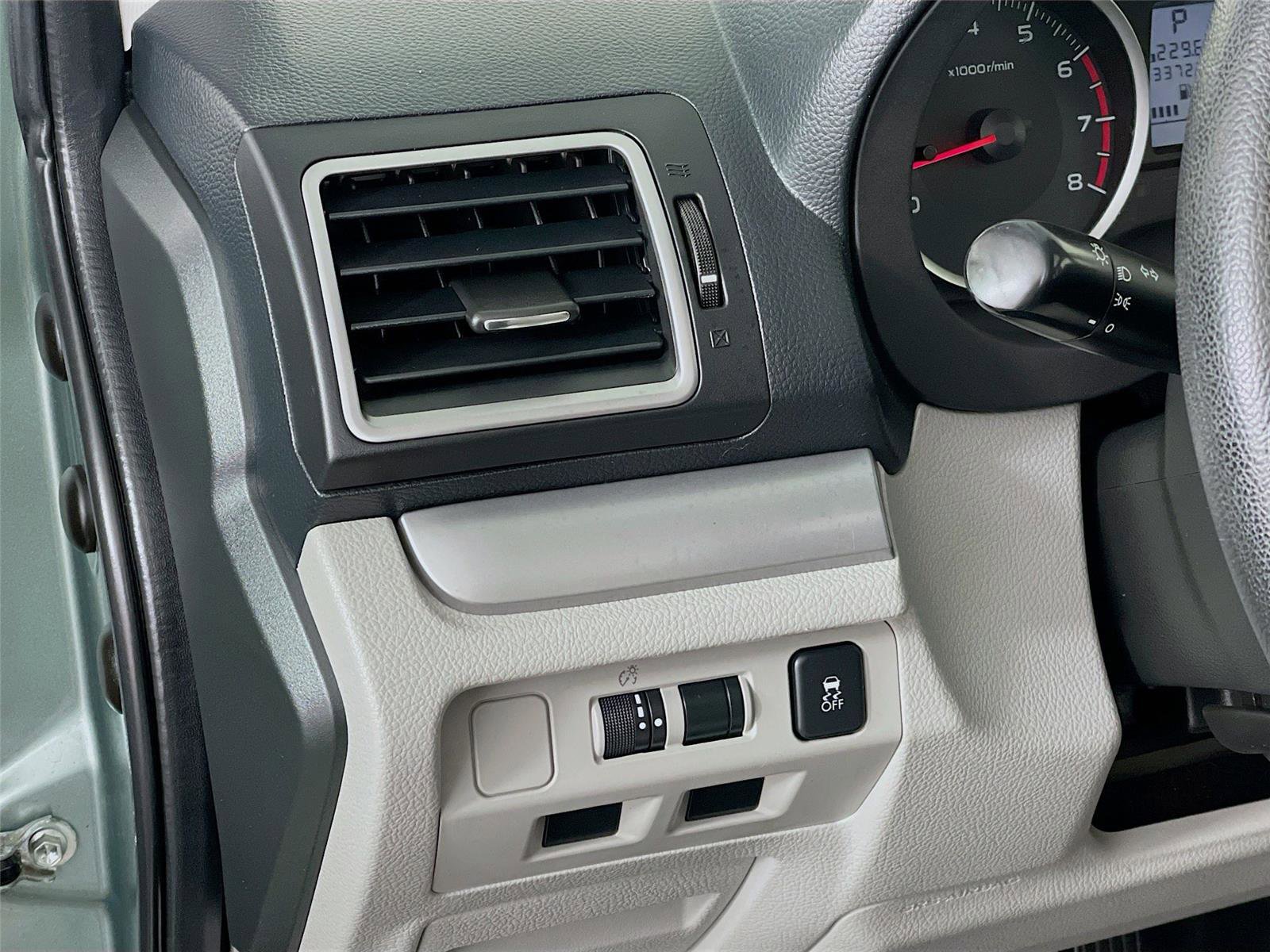 Used 2017 Subaru Forester 2.5i Premium w/ All-Weather Package image 14