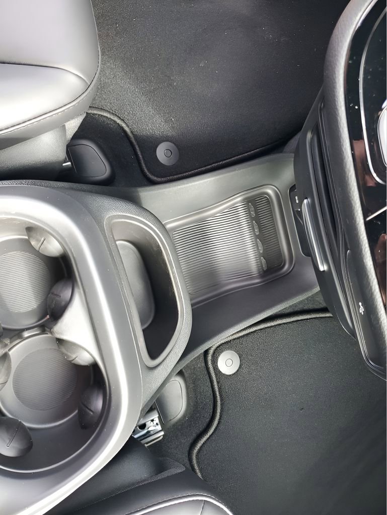 New 2026 Chrysler Pacifica Select FWD image 39