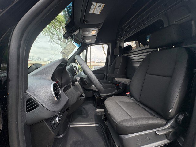 New 2026 Mercedes-Benz Sprinter 2500 image 9