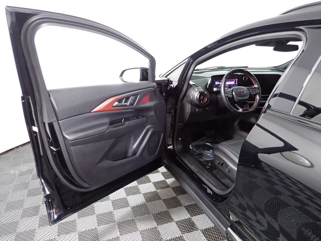 Used 2024 Chevrolet Equinox EV RS FWD image 20