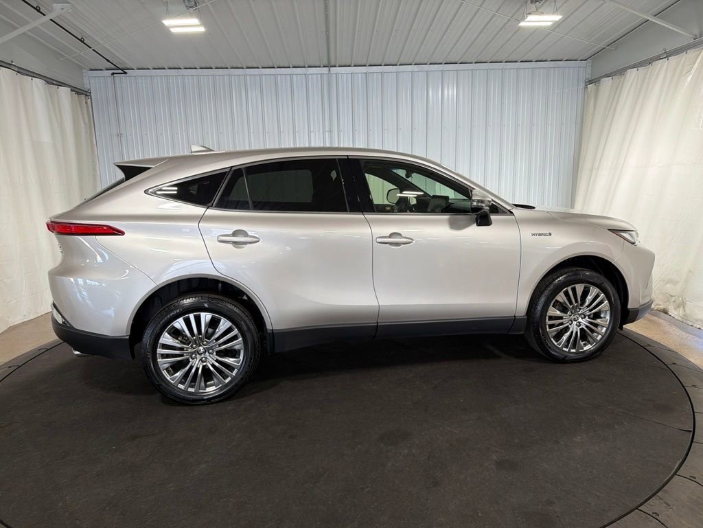 Used 2021 Toyota Venza Limited w/ Advanced Technology Package AWD/4WD image 9