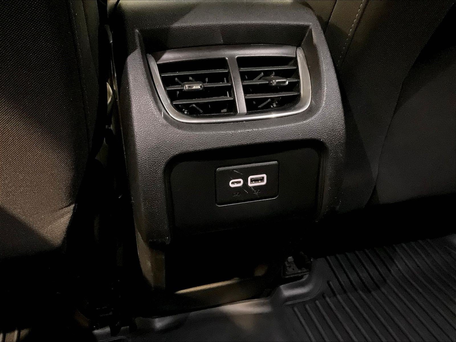 Used 2019 Chevrolet Blazer LT w/ LPO, Cargo Package FWD image 10