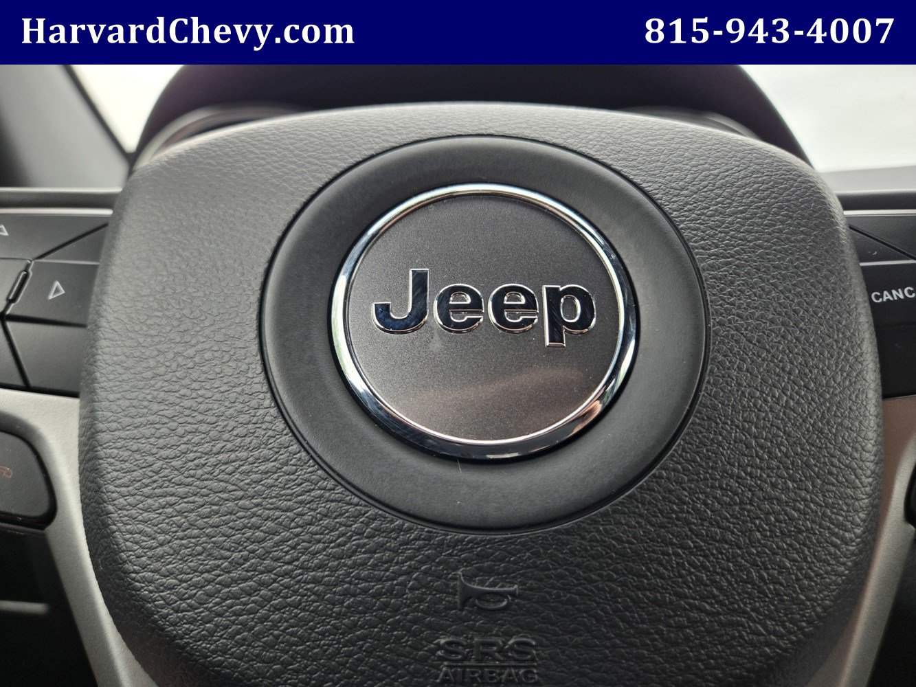 Used 2021 Jeep Grand Cherokee Laredo AWD/4WD image 24